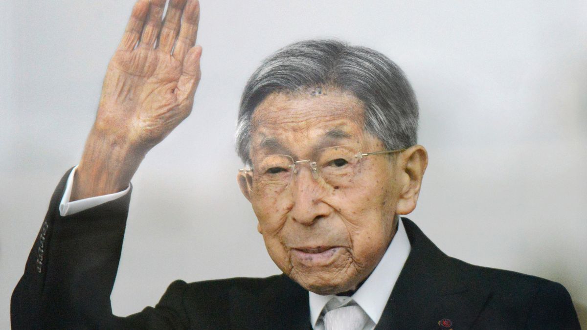 Muere a los 100 años el hermano del emperador Hirohito