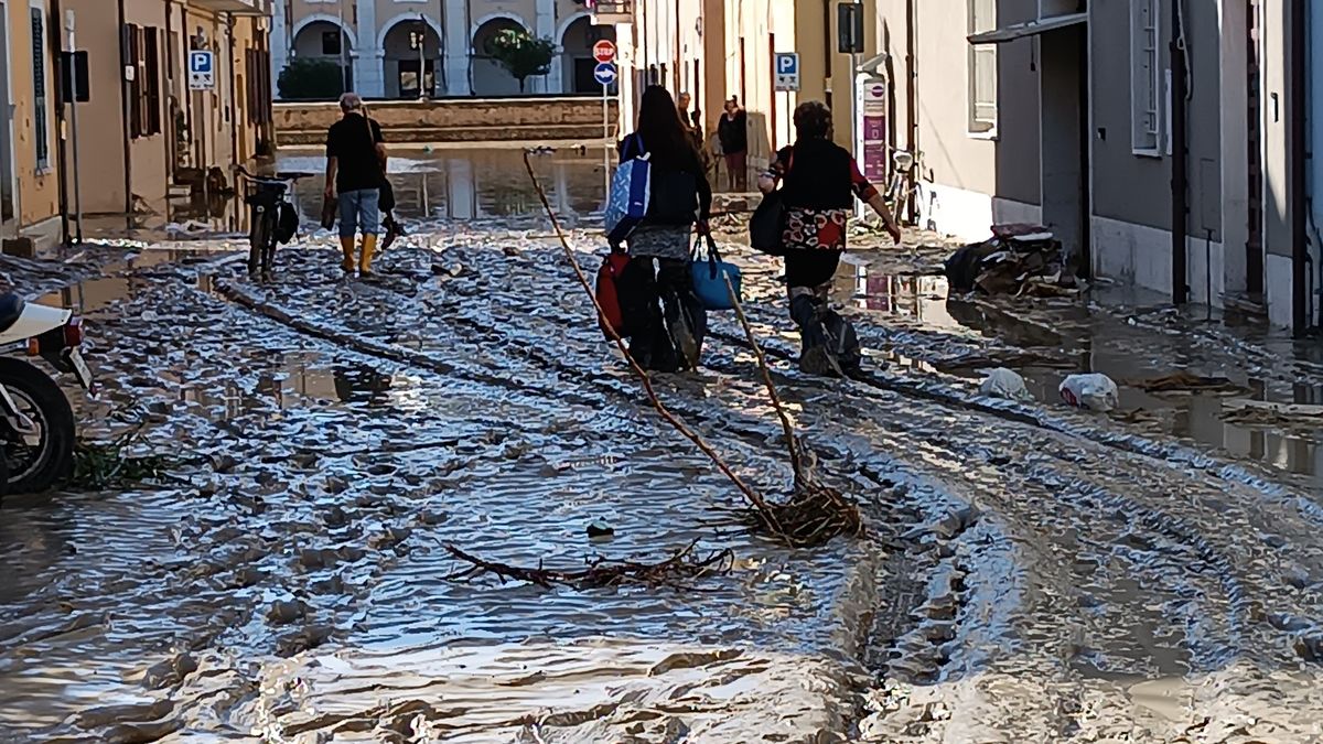 Inundaciones En Italia Dejan Al Menos Muertos