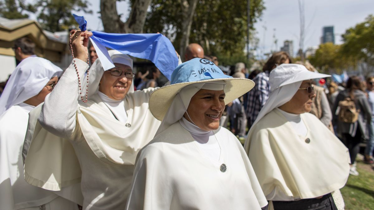 Marcha Antiaborto Por Las Dos Vidas En Argentina