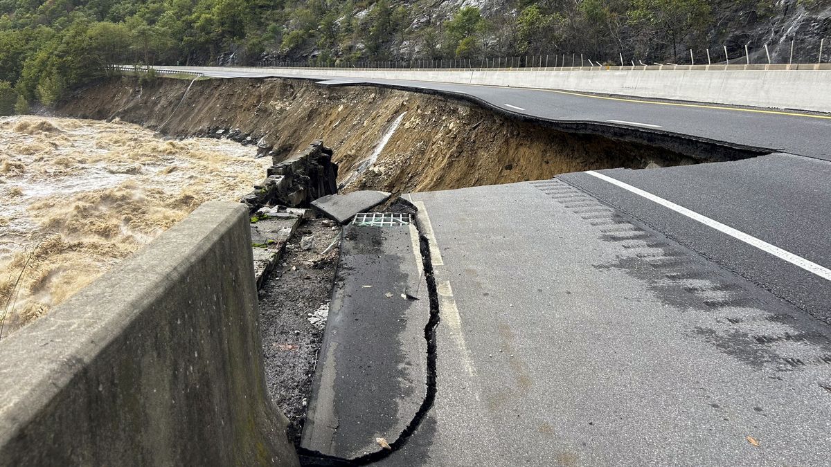 Aumenta cifra de muertos por el paso del huracán Helene por el sureste