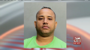 comparecio en corte un cubano de 41 anos por colocar un lector de tarjeta de credito en una gasolinera de hialeah