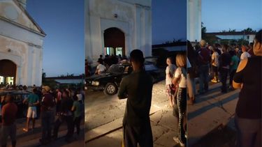 familiares y amigos le dan el ultimo adios a los cubanos fallecidos en hundimiento de lancha en bahia honda