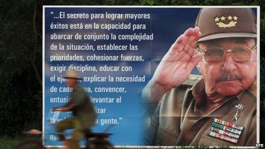 americateve | La Habana como toda gran ciudad tiene sus locos. En los años 80, la China amenizaba cualquier esquina, aunque no han quedado fotos de sus andanzas.