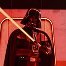 ARCHIVO - Un personaje disfrazado de Darth Vader posa en la experiencia interactiva de la Marcha Imperial de Star Wars de Hasbro y Amazon en el Empire State Building, el jueves 21 de marzo de 2024, en Nueva York. (Foto de Evan Agostini/Invision/AP, archivo)