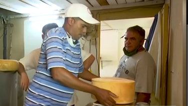 cuba: el regimen libera al  rey del queso