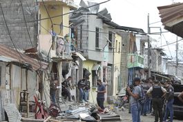 ecuador: 5 muertos tras explosion atribuida a criminales