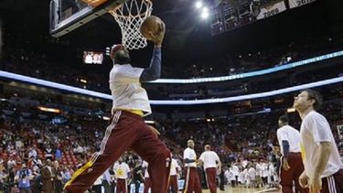 el heat le gano a los cavaliers en el regreso de lebron a miami