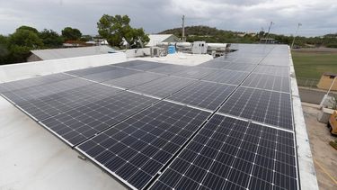 estas son las personas que cualifican para recibir las placas solares y cisternas que dara el gobierno