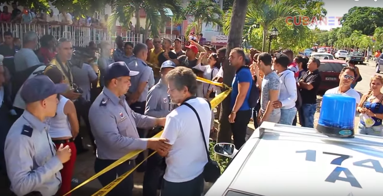 cubanos embajada de ecuador