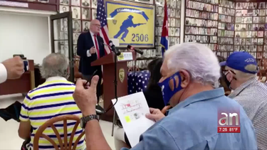 el exilio cubano se une para llevar a cabo una caravana en contra del comunismo