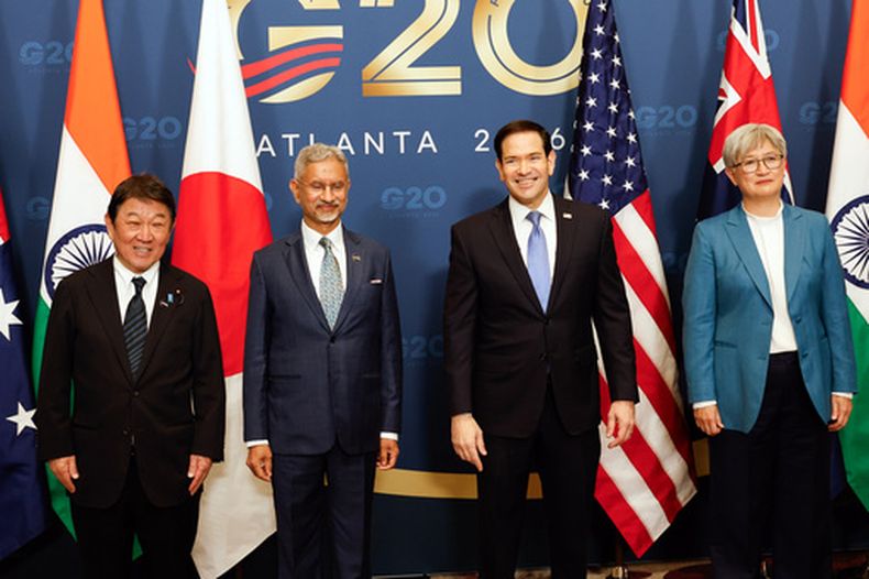 De izquierda a derecha: el canciller japonés Toshimitsu Motegi, el canciller indio S. Jaishankar, el secretario de Estado de Estados Unidos Marco Rubio y la canciller australiana Penny Wong en la reunión del G20 en Atlanta, el 31 de octubre del 2026. (Erik S. Lesser/Pool Photo via AP)