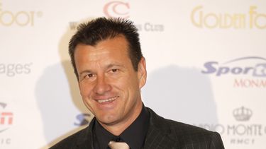 americateve | Carlos Dunga durante la entrega de los premios "Bot&iacute;n de Oro" en M&oacute;naco el 17 de octubre del 2012. Se especula que Dunga ser&aacute; el nuevo t&eacute;cnico de Brasil, selecci&oacute;n que ya dirigi&oacute; en la Copa Mundial de Su