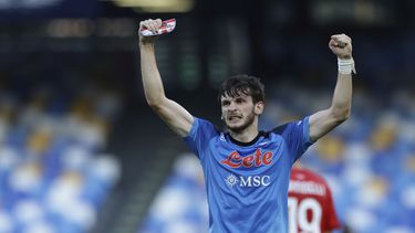 Kvaratskhelia lidera triunfo 4-0 de Napoli ante Monza