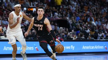 Herro suma 26 puntos; Heat, líder del Este, vence a Thunder