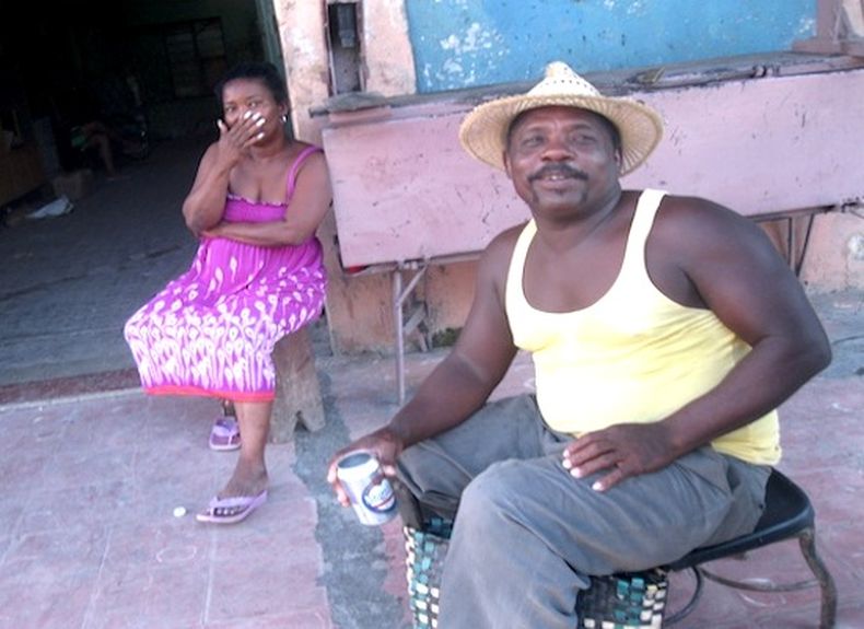 En el territoriola indigencia toma el color de sus habitantes. Se hace mestiza y negra. Son los barrios de La Bibijagua, Leguina y El Reparto.