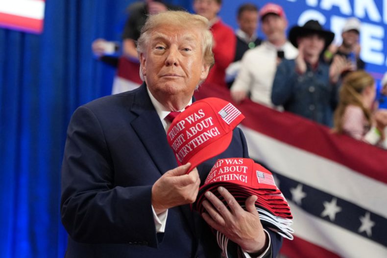 El presidente Donald Trump durante un acto de campaña en el Centro Cívico Lubbock Memorial, el martes 27 de octubre de 2026, en Lubbock, Texas. (AP Foto/Alex Brandon)