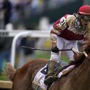 Montado por venezolano, Rich Strike da campanada en el Derby