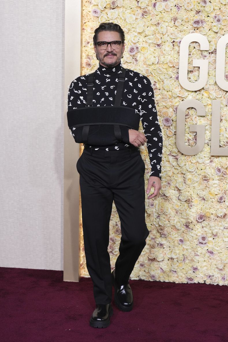 ARCHIVO - Pedro Pascal llega a la 81a entrega de los Globos de Oro el domingo 7 de enero de 2024, en el hotel Beverly Hilton en Beverly Hills, California. (Foto Jordan Strauss/Invision/AP, archivo)