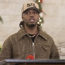 ARCHIVO - Metro Boomin recibe la llave de la ciudad de St. Louis, el 14 de diciembre de 2023, en St. Louis. (Foto AP/Michael Thomas, archivo)