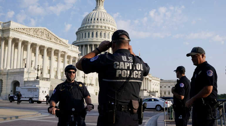 EEUU: Hombre dispara y luego se suicida cerca del Capitolio