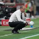 ARCHIVO - Massimiliano Allegri, entrenador del AC Milan, reacciona durante el partido de fútbol de la Serie A entre AC Milan y Cagliari, el 24 de mayo de 2026, en Milán, Italia. (AP Foto/Antonio Calanni, Archivo)