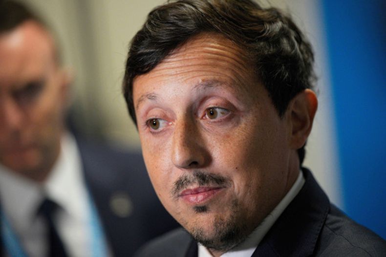 ARCHIVO - Pablo Longoria, presidente del Olympique de Marsella, durante una rueda de prensa, el 29 de octubre de 2023, en Marsella. (AP Foto/Daniel Cole)