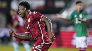 Colombia remonta ante México, que es un mar de dudas