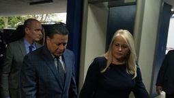 gobernadora se reune con alta oficialidad de la policia