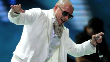 pitbull: hay una parte del exilio retrograda, que no quiere mirar al futuro