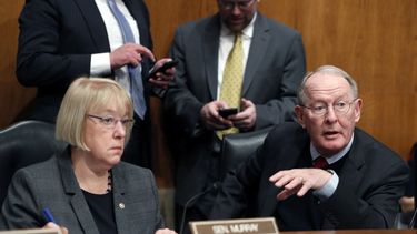 Proyecto para reformar la ley Obamacare enfrenta desafíos