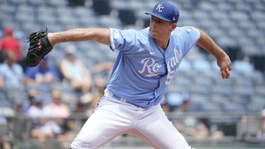 Bubic lanza 7 innings y Reales se llevan la serie ante Rays