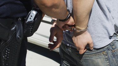 arrestan a tres de los mas buscados de la region de bayamon