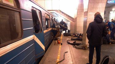 rusia: 11 muertos por explosion en metro de san petersburgo