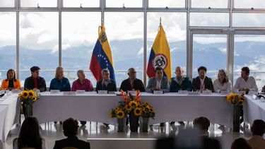 gobierno colombiano y eln se volveran a reunir en mexico a partir del 30 de noviembre