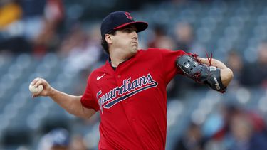 Quantrill sigue invicto en casa; Guardianes vencen a Reales