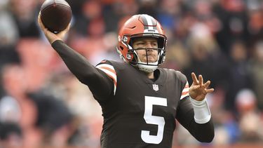 Fuente AP: Browns cederán a Keenum y contratan a Brissett