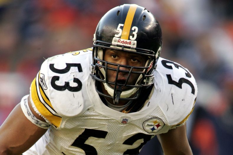 Archivo - El linebacker de los Pittsburgh Steelers, Clark Haggans durante el juego de campeonato de la AFC en la NFL frente a los Broncos de Denver, el domingo 22 de junio de 2006.(AP Photo/Jack Dempsey, File)