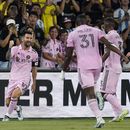 El argentino Lionel Messi (izquierda), del Inter Miami, festeja su gol ante Nashville en la final de la Leagues Cup, el sábado 19 de agosto de 2023, en Nashville. (AP Foto/George Walker IV)