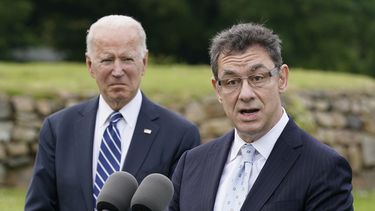 CEO: Pfizer cerca de poder vacunar a niños de 5 a 11 años
