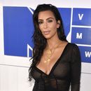 ARCHIVO - Kim Kardashian West llega a los MTV Video Music Awards en Nueva York, el 28 de agosto de 2016. (Foto Chris Pizzello/Invision/AP, archivo)