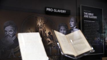 Abre el Museo de la Biblia en Washington DC