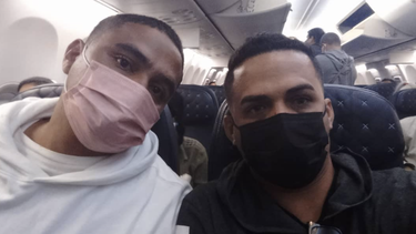 los periodistas cubanos esteban rodriguez y hector valdes, en paradero desconocido en el salvador