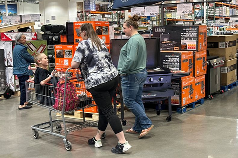 Una tienda Costco en Denver, el 12 de marzo del 2026. (AP foto/David Zalubowski)