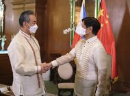 presidente filipino busca un delicado equilibrio con china