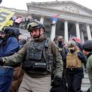Un tribunal federal acusa de conspiración para asaltar el Capitolio de EEUU a otros dos milicianos de Oath Keeper
