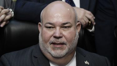 johnny mendez da la bienvenida a investigacion del fbi