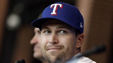 Rangers: deGrom se pierde primer entrenamiento por rigidez