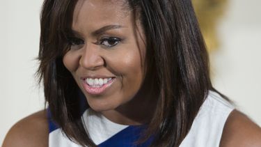 enloquecen las redes por una foto de michelle obama con su pelo natural
