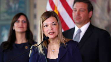 barbara lagoa, una de las abogadas de la familia de elian gonzalez, candidata a la corte suprema