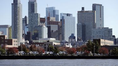 Dos mercados inmobiliarios se calientan en espera de Amazon